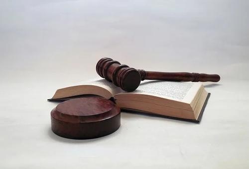 离婚起诉书被告不来怎么办